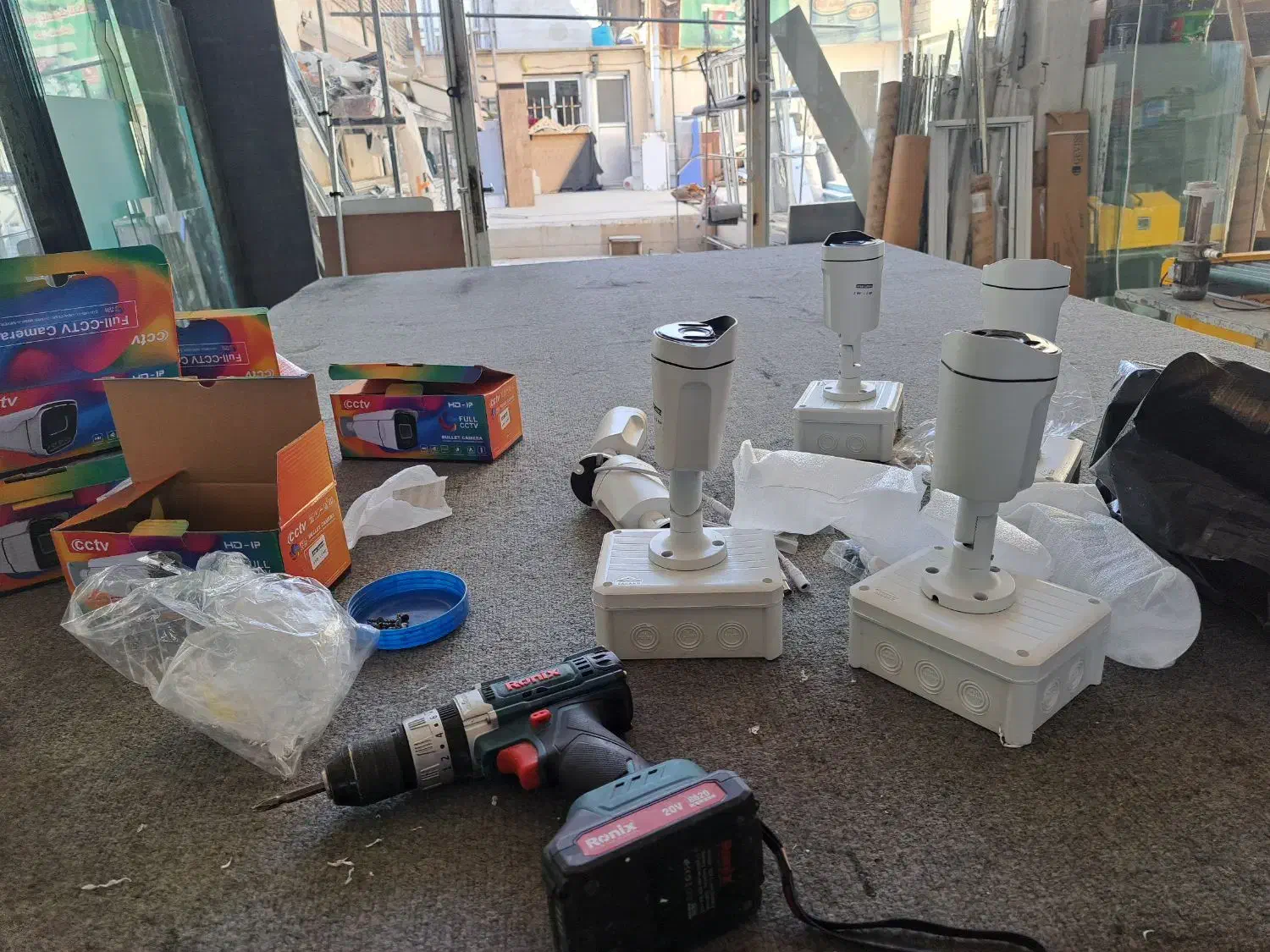 برقکار سیم کشی ساختمان|خدمات پیشه و مهارت|کرمانشاه, |دیوار