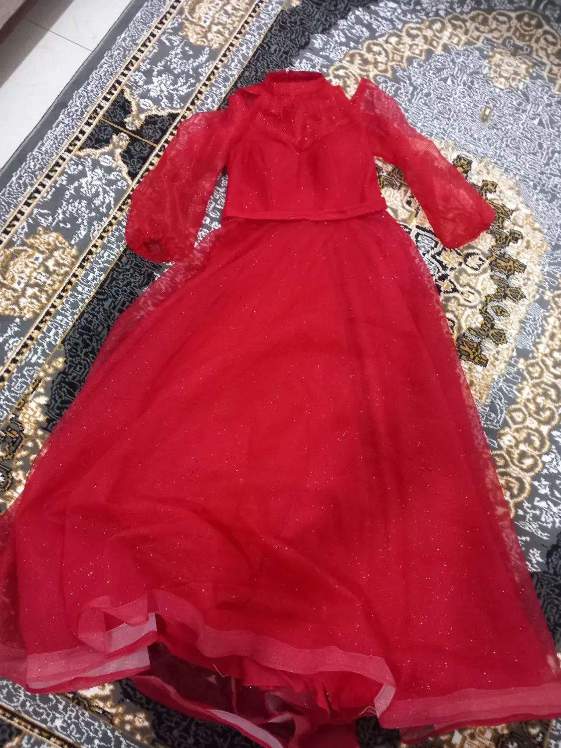 لباس مجلسی|لباس|رشت, پیرکلاچای|دیوار