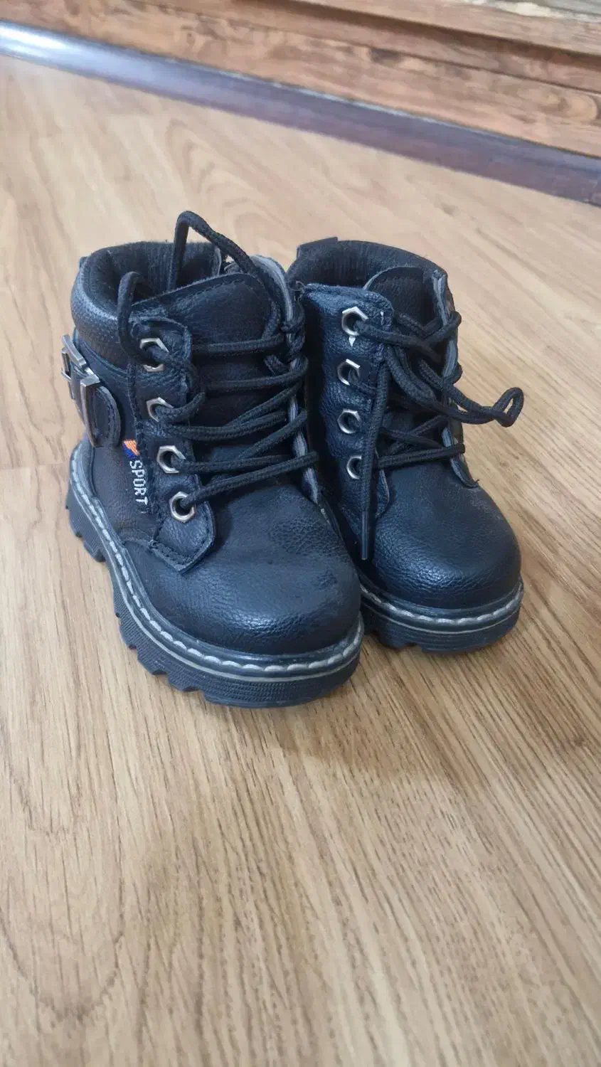 تعدادی کفش پسرانه|کفش و لباس بچه|تربت جام, علوی|دیوار