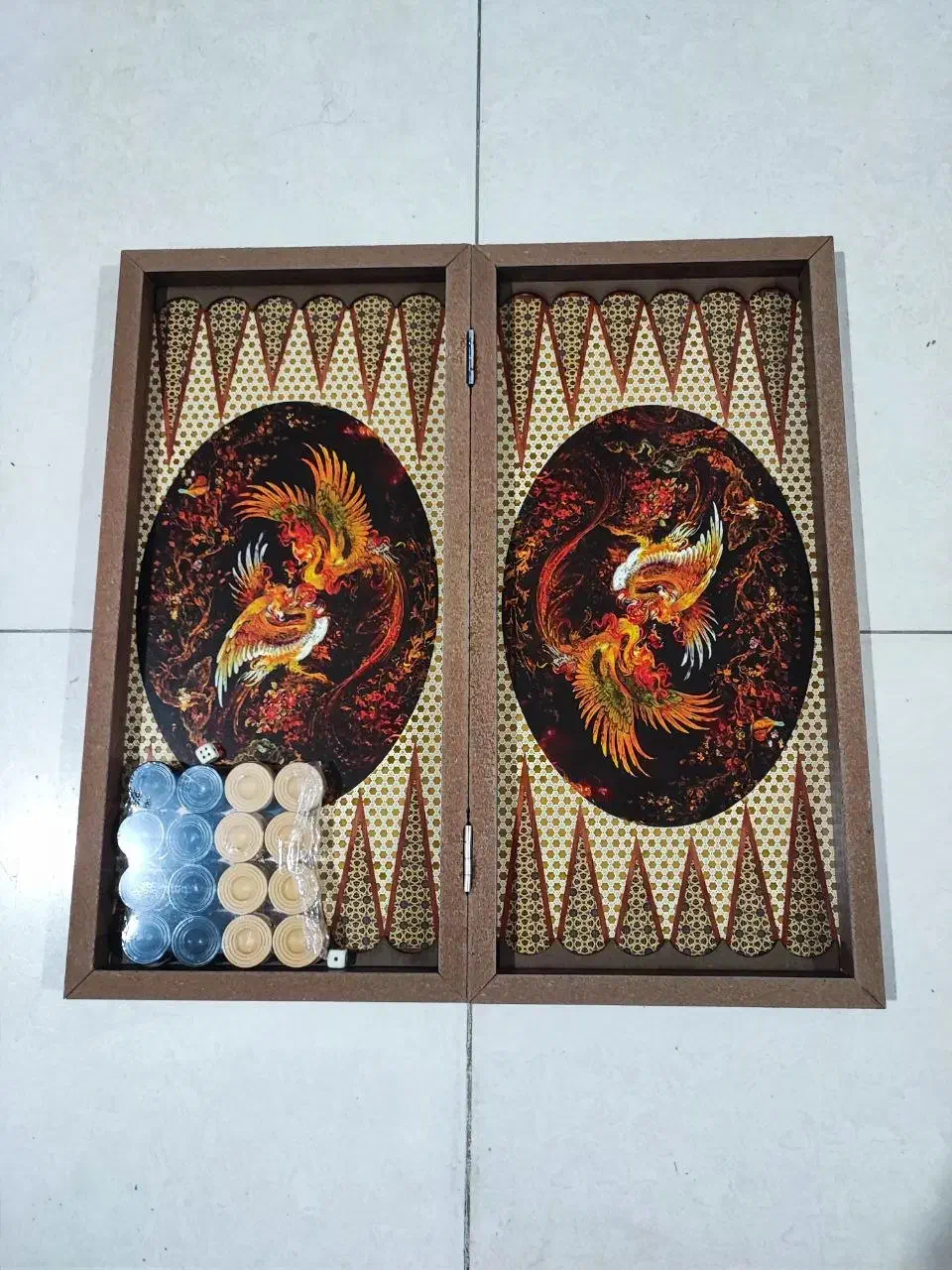 تخته نرد|اسباب‌‌بازی|گنبد کاووس, |دیوار