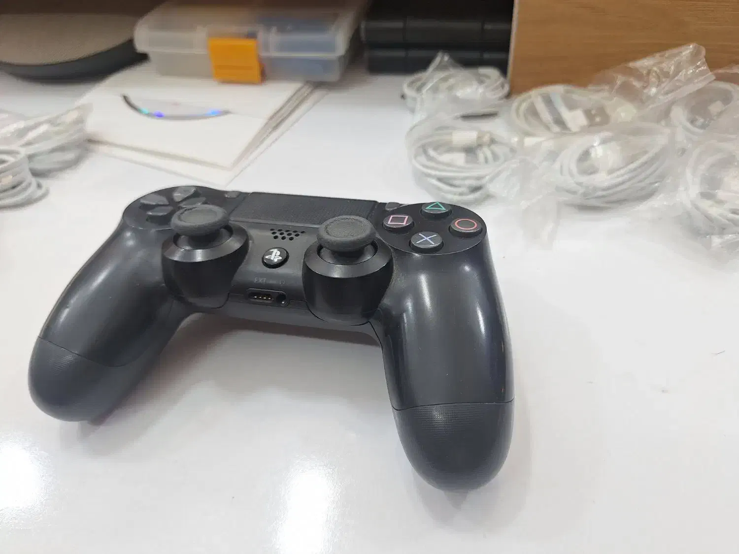 دسته ps4|کنسول، بازی ویدئویی و آنلاین|قائم‌شهر, |دیوار
