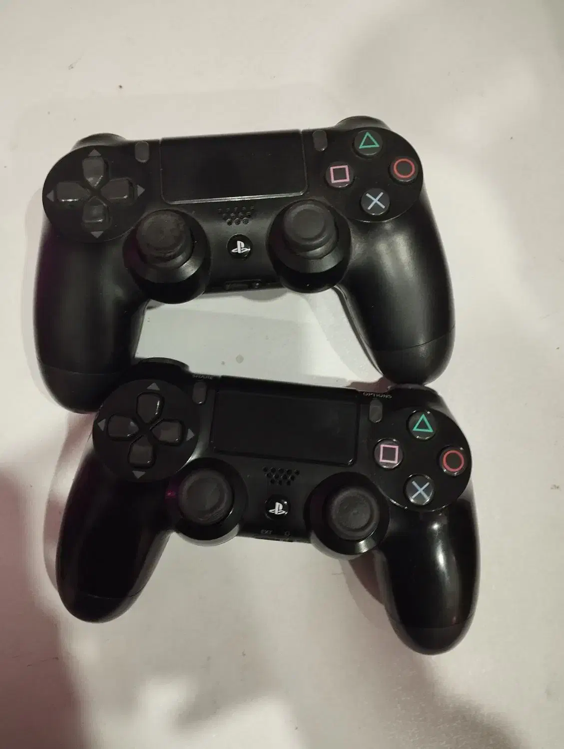 دو عدد دسته اصلی ps4|کنسول، بازی ویدئویی و آنلاین|تهران, هلال احمر|دیوار