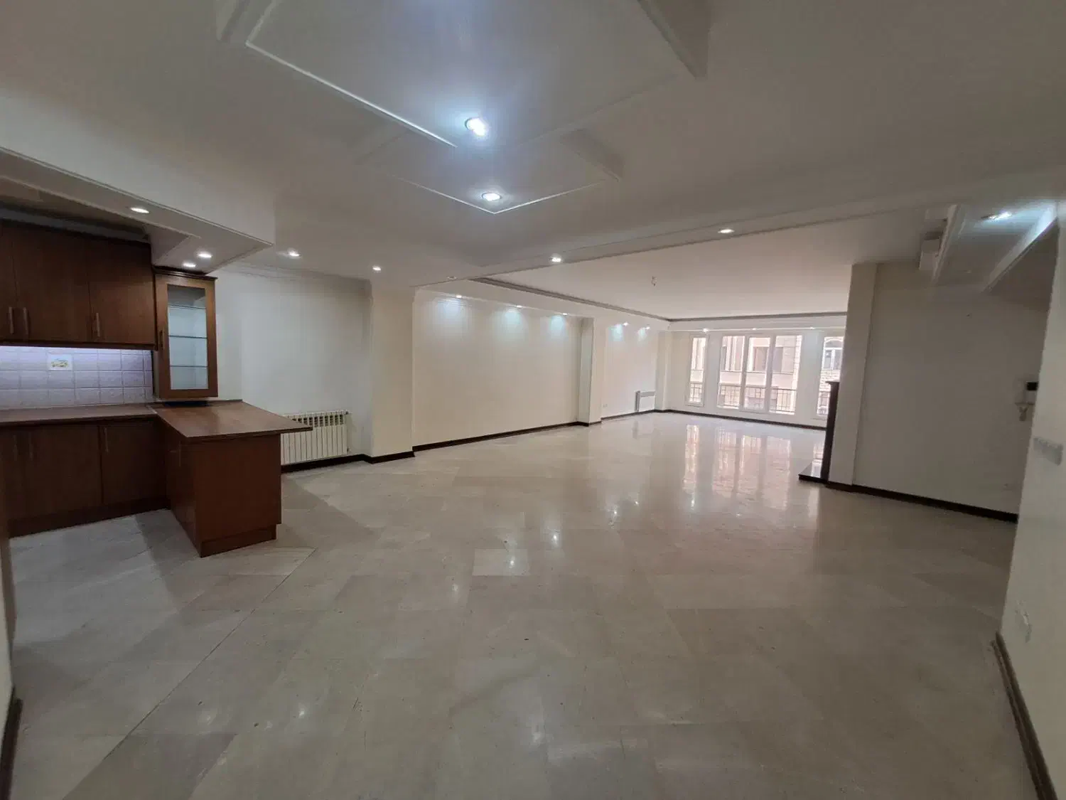 واحد مسکونی ۱۶۰ متر ۳ خوابه فول امکانات