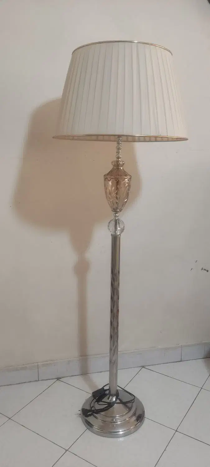 آباژور|چراغ خواب و آباژور|کرج, حصارک بالا|دیوار