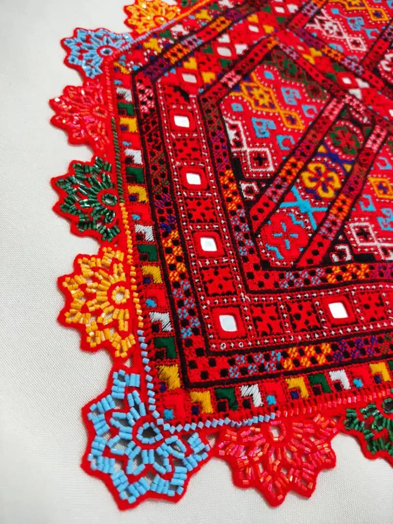 کریشی|لباس|سراوان, |دیوار