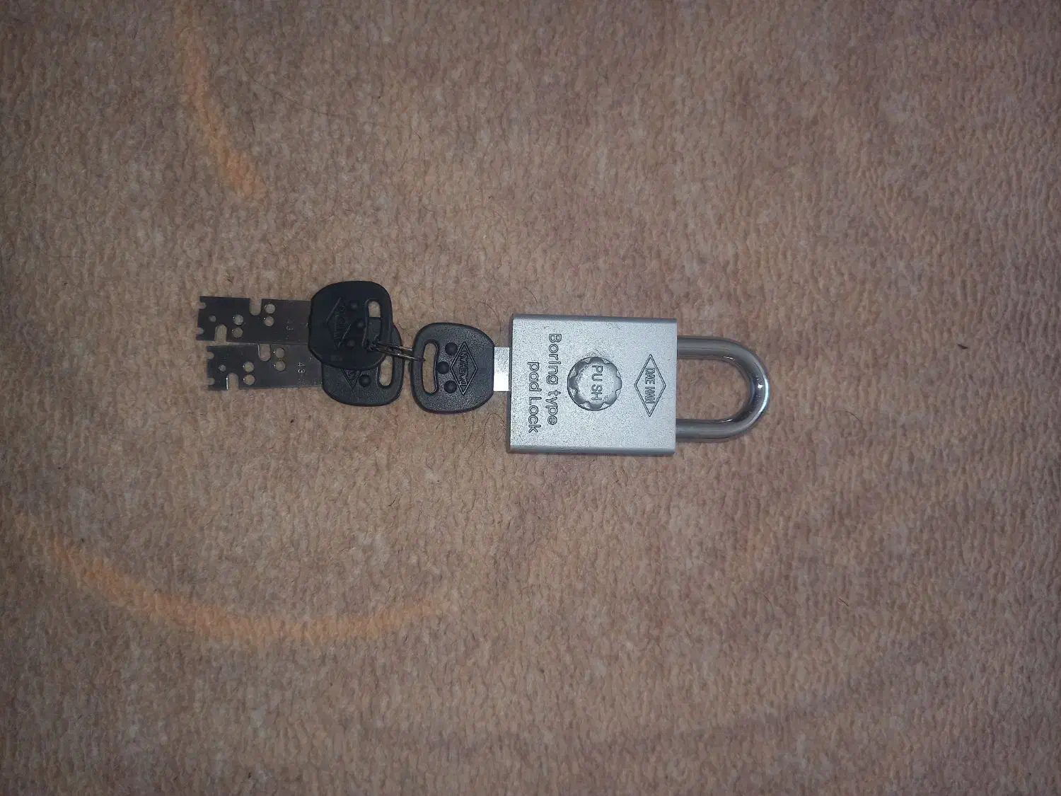 قفل اصلی مایدن کره|ابزارآلات|لامرد, |دیوار