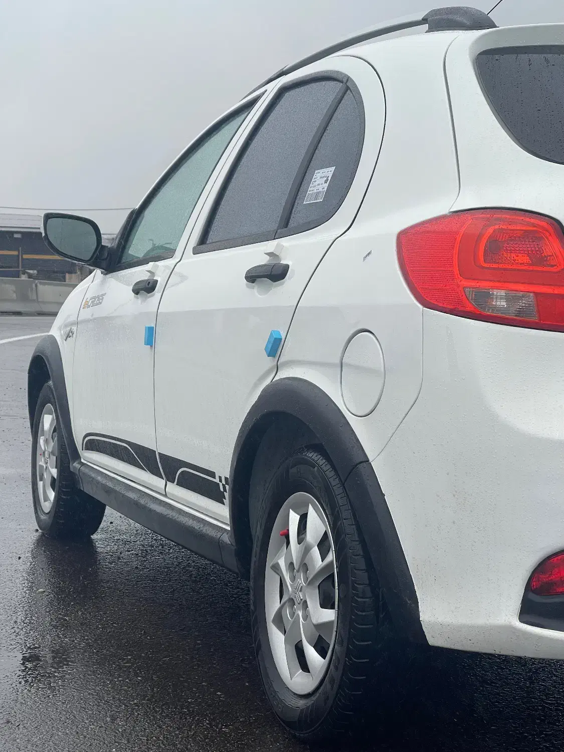 کوییک|خودرو سواری و وانت|رشت, پسیخان|دیوار