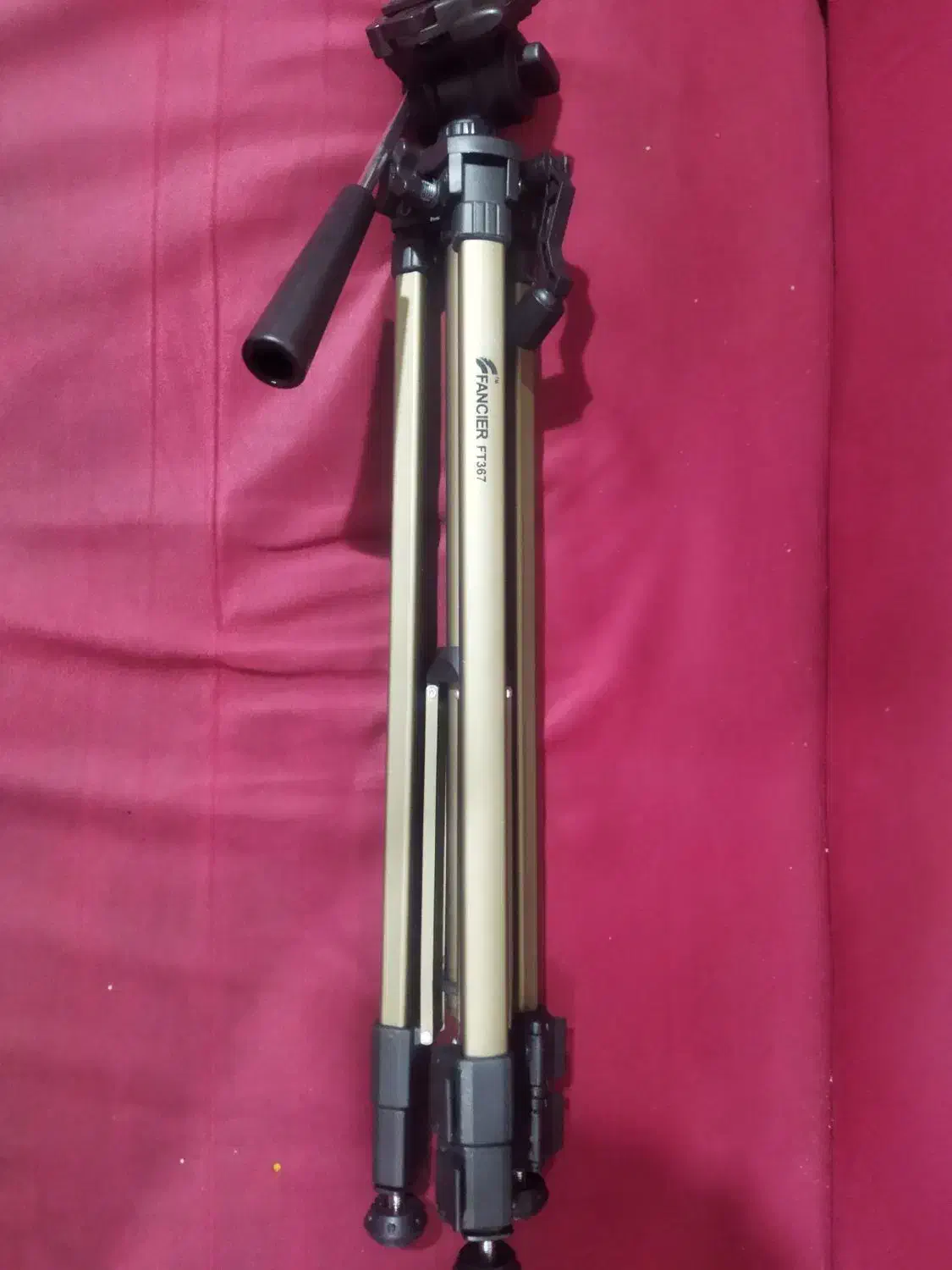 سه پایه برای دوربین و موبایل|دوربین عکاسی و فیلم‌برداری|کرج, حسین آباد (اکبر آباد)|دیوار