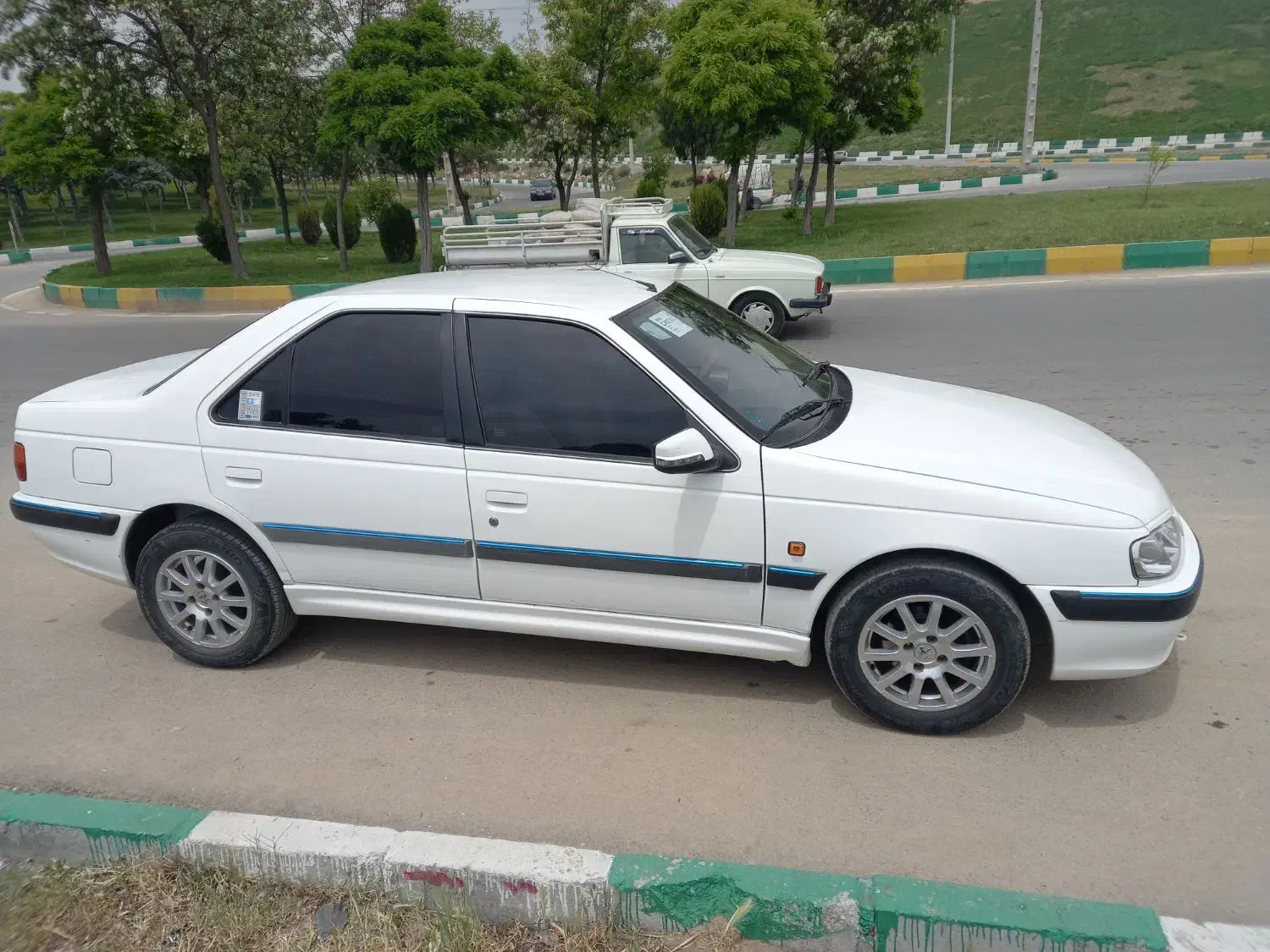 پژوپارس سال مدل ۹۳ داشبورد جدید|خودرو سواری و وانت|بروجرد, |دیوار