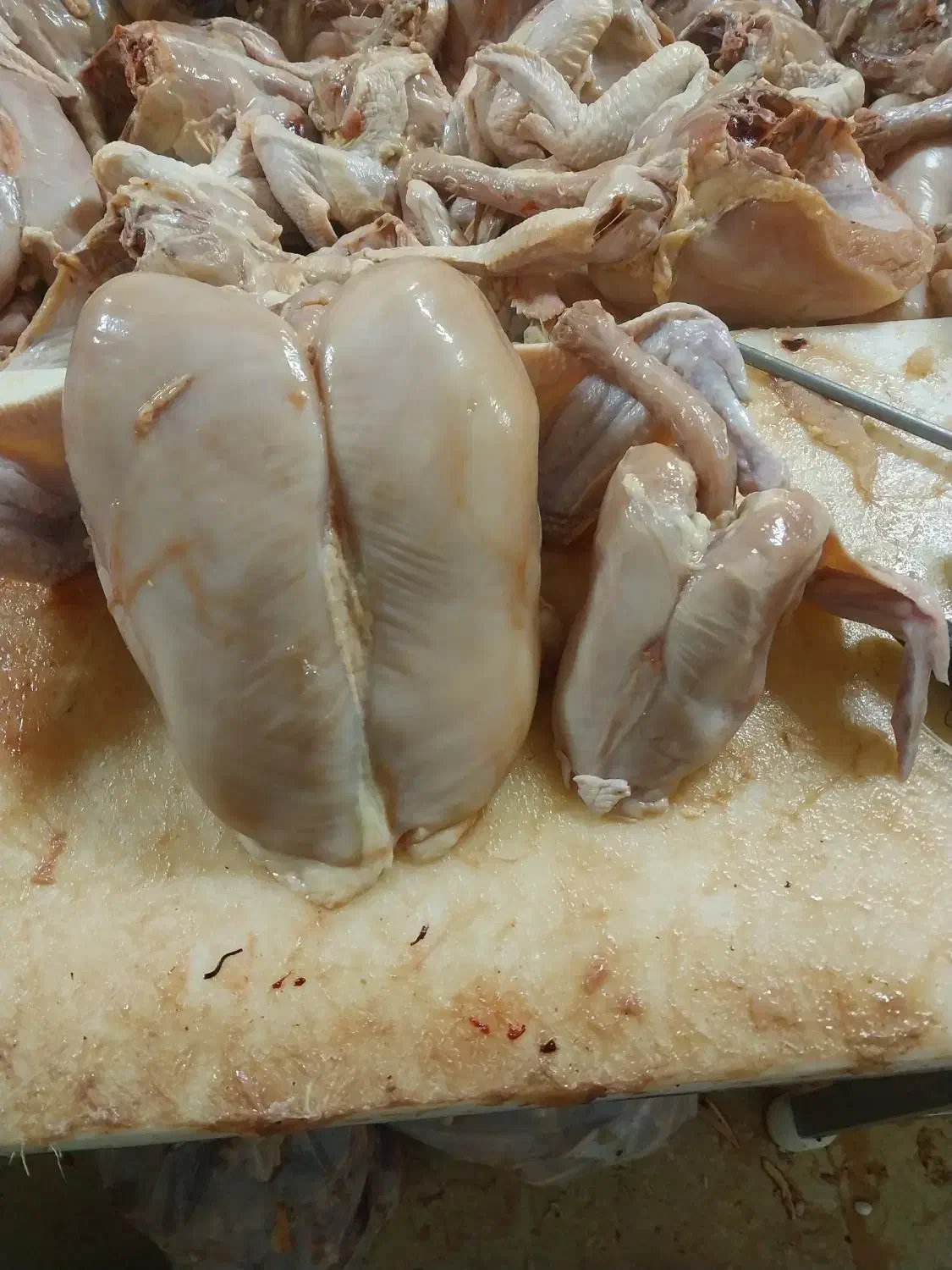 قطعه بندی مرغ|استخدام خدمات فروشگاه و رستوران|خمینی‌شهر, |دیوار