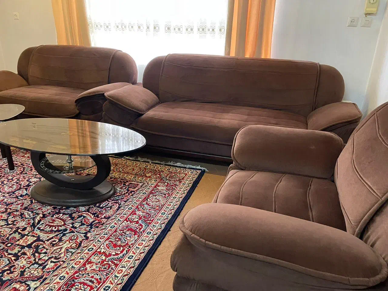 مبل ۷ نفره همراه میز جلو مبلی و عسلی|مبلمان خانگی و میز عسلی|کیاشهر, |دیوار