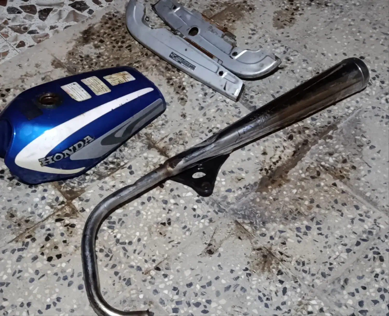 لوازم موتور|قطعات یدکی و لوازم جانبی|شوشتر, |دیوار