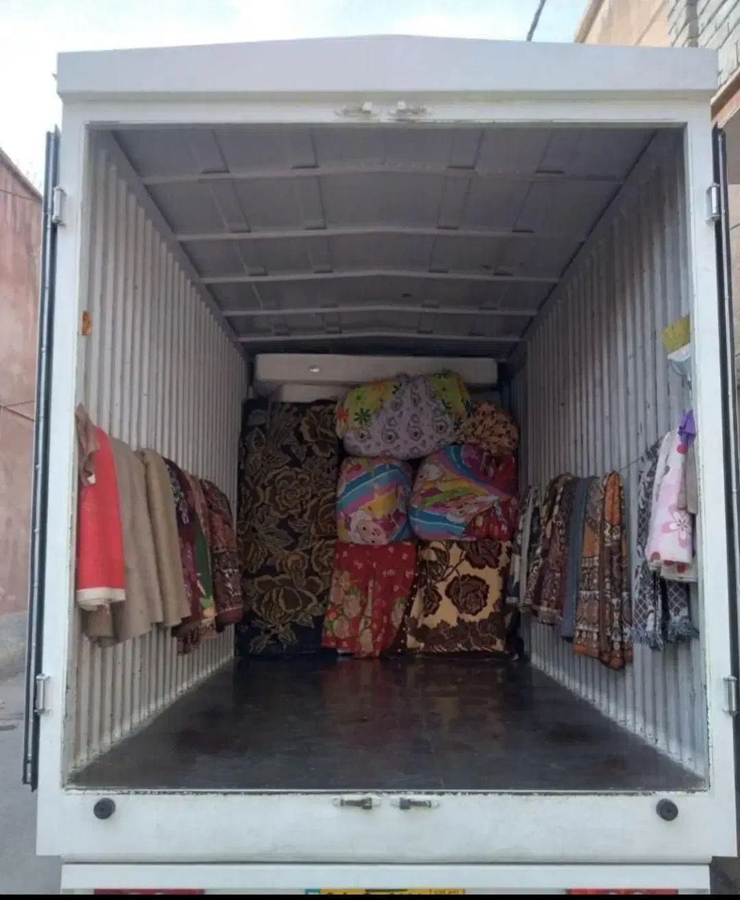 کارگر اسباب کشی/تخلیه بار/بارگیری/جابه جای منزل|خدمات حمل و نقل|زاهدان, |دیوار