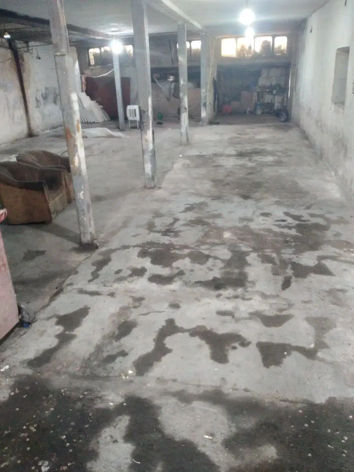 اجاره مغازه تقریبا۲۲۰ متر برخیابان|اجارهٔ مغازه و غرفه|تبریز, |دیوار