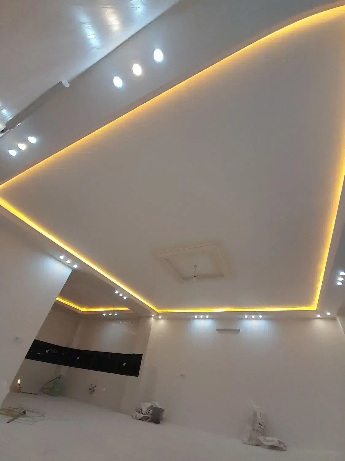 برق کاری ساختمان|خدمات پیشه و مهارت|گلپایگان, |دیوار