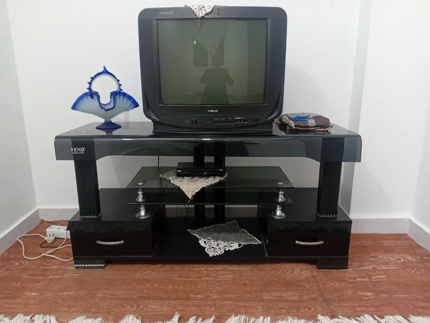 تلوزیون میز دیجیتال|تلویزیون و پروژکتور|زنجانرود, |دیوار