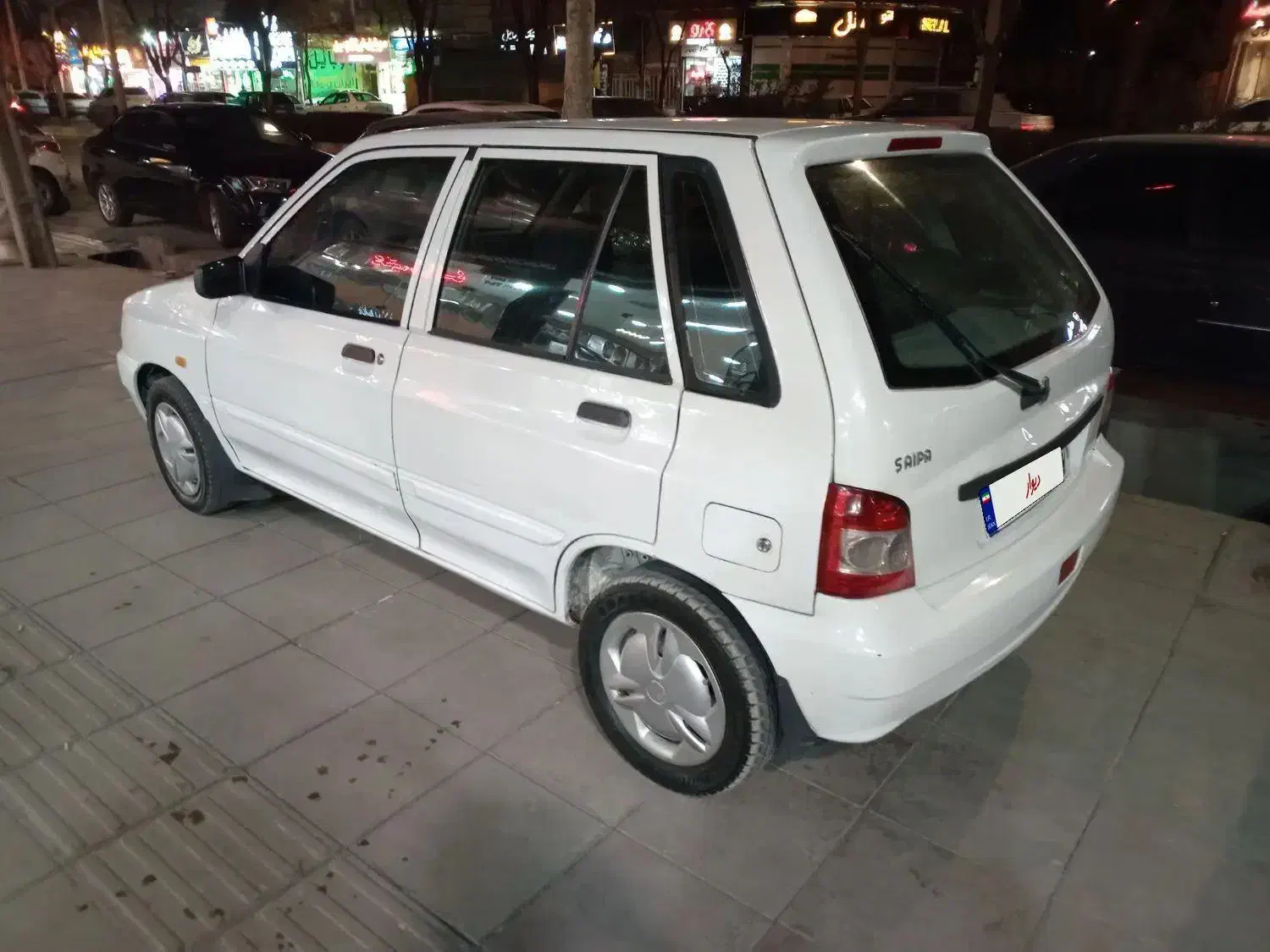 ۱۱۱ مدل ۱۳۸۹|خودرو سواری و وانت|اراک, |دیوار