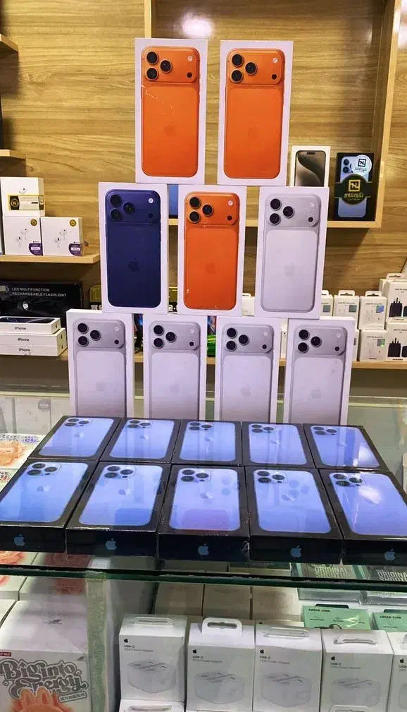 فروش آیفون از 13 نرمال تا 17 پرو مکس|موبایل|تهران, فرمانیه|دیوار