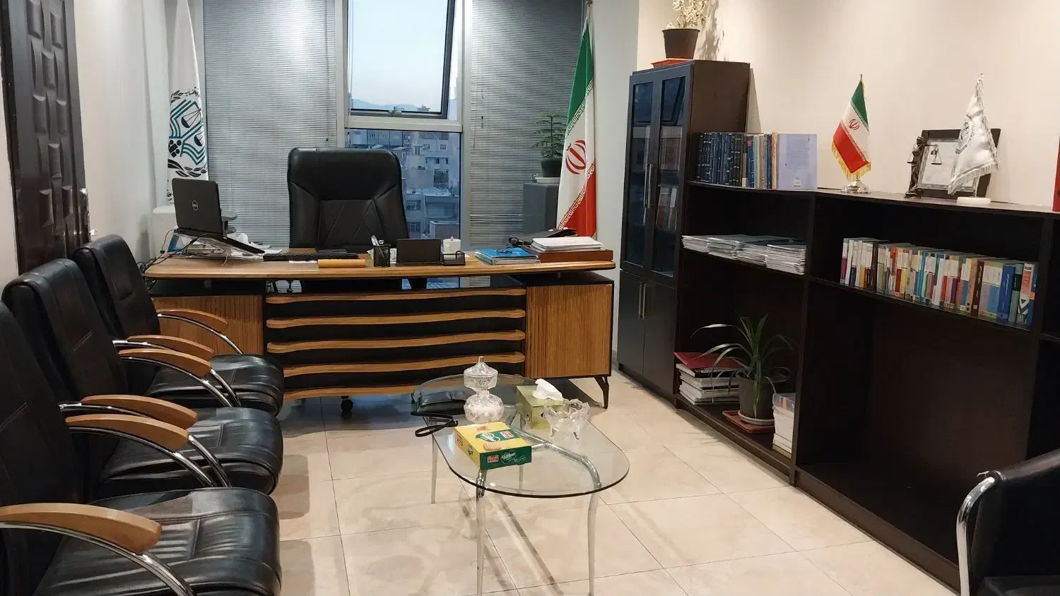 جذب منشی در دفتر وکالت|استخدام اداری و مدیریت|تبریز, |دیوار