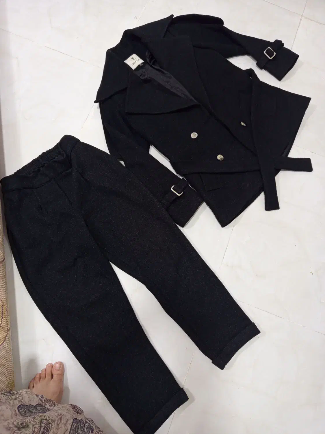 یک پالتو بارونی و یک پالتو جدید با شلوار ست|لباس|تربتحیدریه, شهرک ولیعصر|دیوار