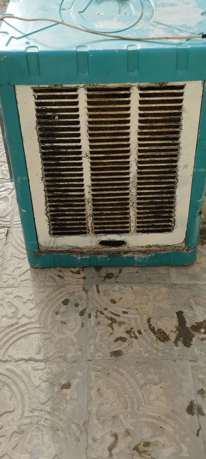 کولر آبی|کولر آبی|شیراز, بالا کفت|دیوار