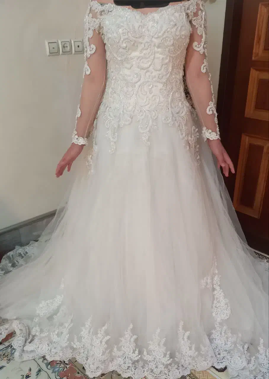 لباس|لباس|نیشابور, مسکن مهر نور|دیوار