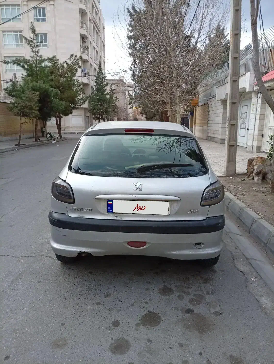 پژو۲۰۶|خودرو سواری و وانت|مشهد, هفت تیر (حافظ)|دیوار