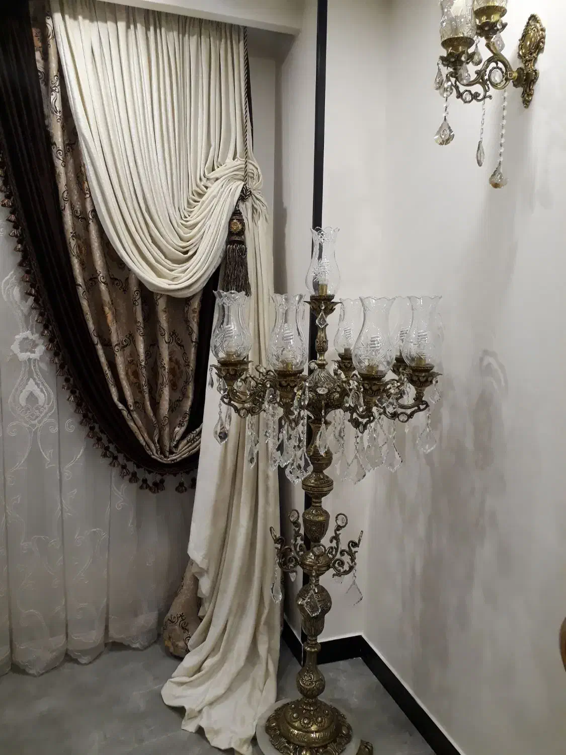 پرده|پرده، رانر، رومیزی|ری, دیلمان|دیوار