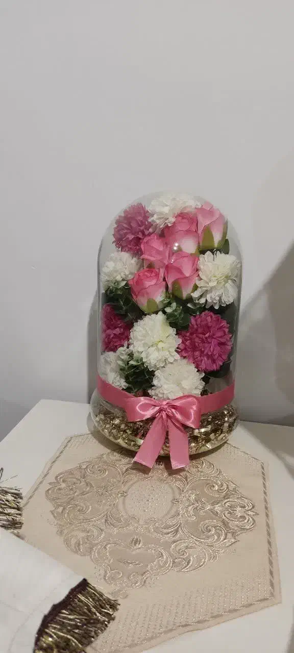گلدان شیشه ای بزرگ صورتی و آبی|گل مصنوعی|قم, شهرک مهدیه|دیوار