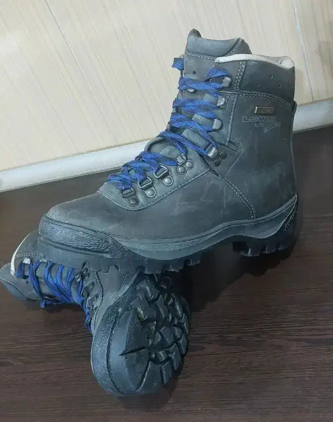 کفش کوهنوردی|کوهنوردی و کمپینگ|بافق, |دیوار