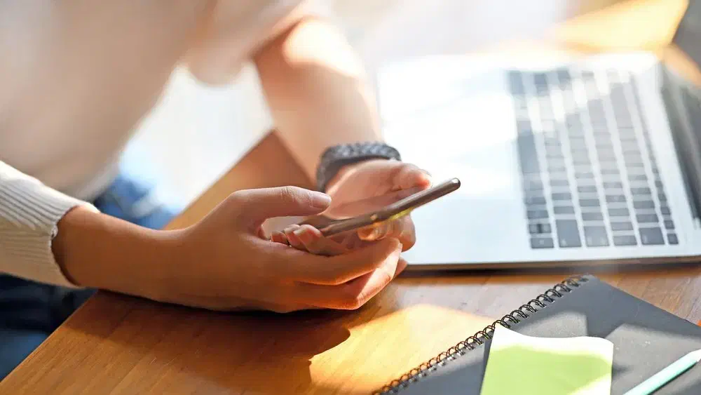 جویای کار با لپ تاپ در منزل|خدمات رایانهای و موبایل|شیراز, کوزه گری|دیوار