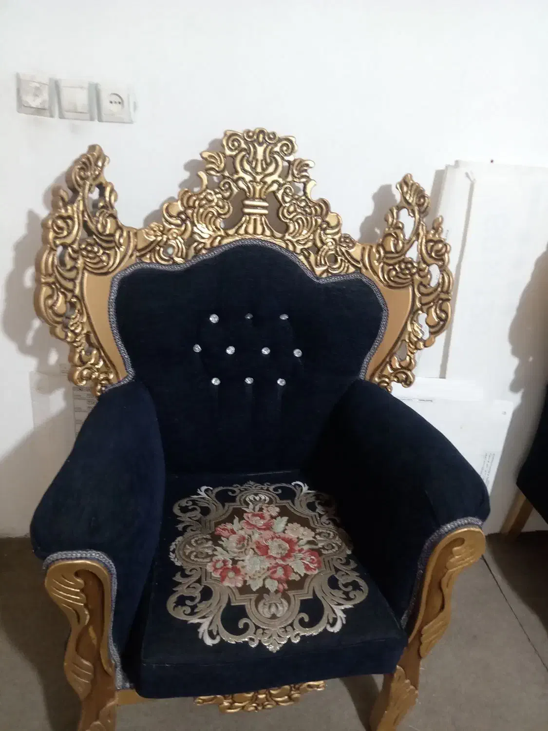 مبلمان سلطنتی|مبلمان خانگی و میز عسلی|مشهد, گاز|دیوار