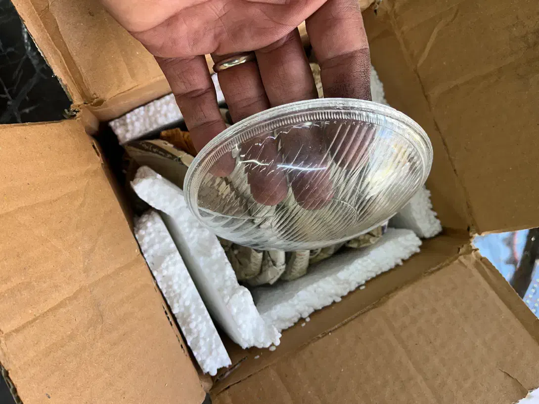 شیشه چراغ موتور.افرود .سیفون جیپ|قطعات یدکی و لوازم جانبی|ارومیه, |دیوار