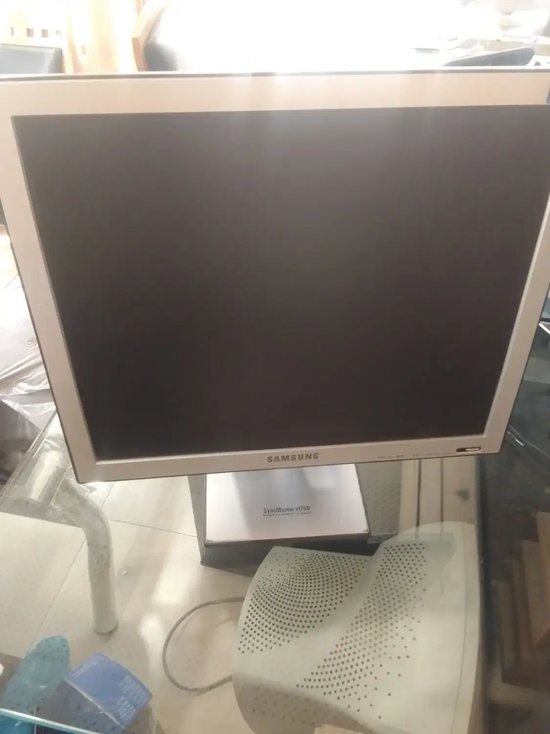 ال سی دی سامسونگ 17اینچ|قطعات و لوازم جانبی رایانه|تهران, فلسطین (میدان انقلاب)|دیوار