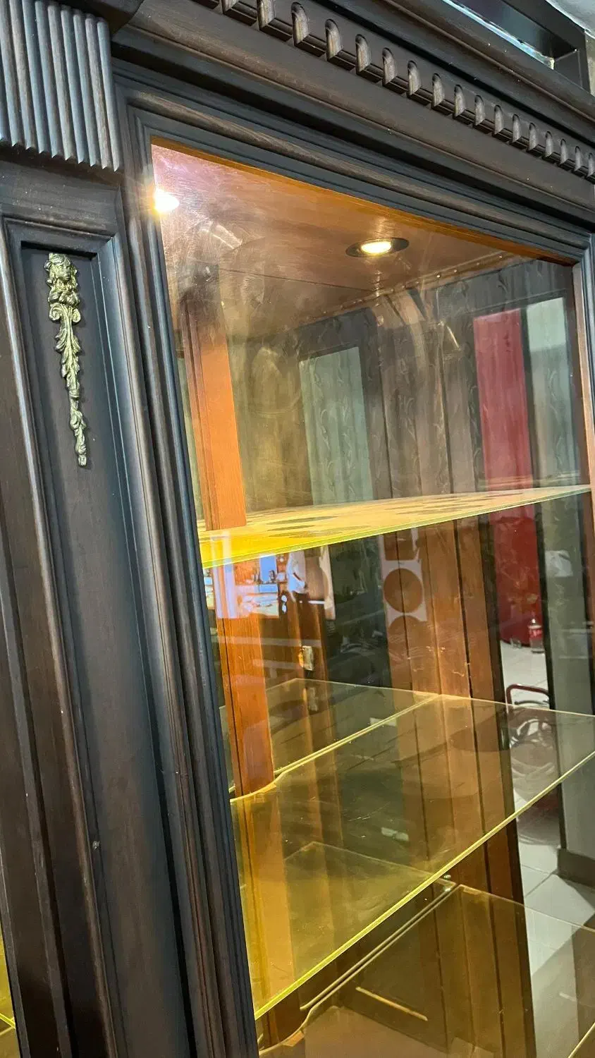 بوفه چوبی یا ویترین|بوفه، ویترین، کنسول|شاهین‌شهر, فیض|دیوار