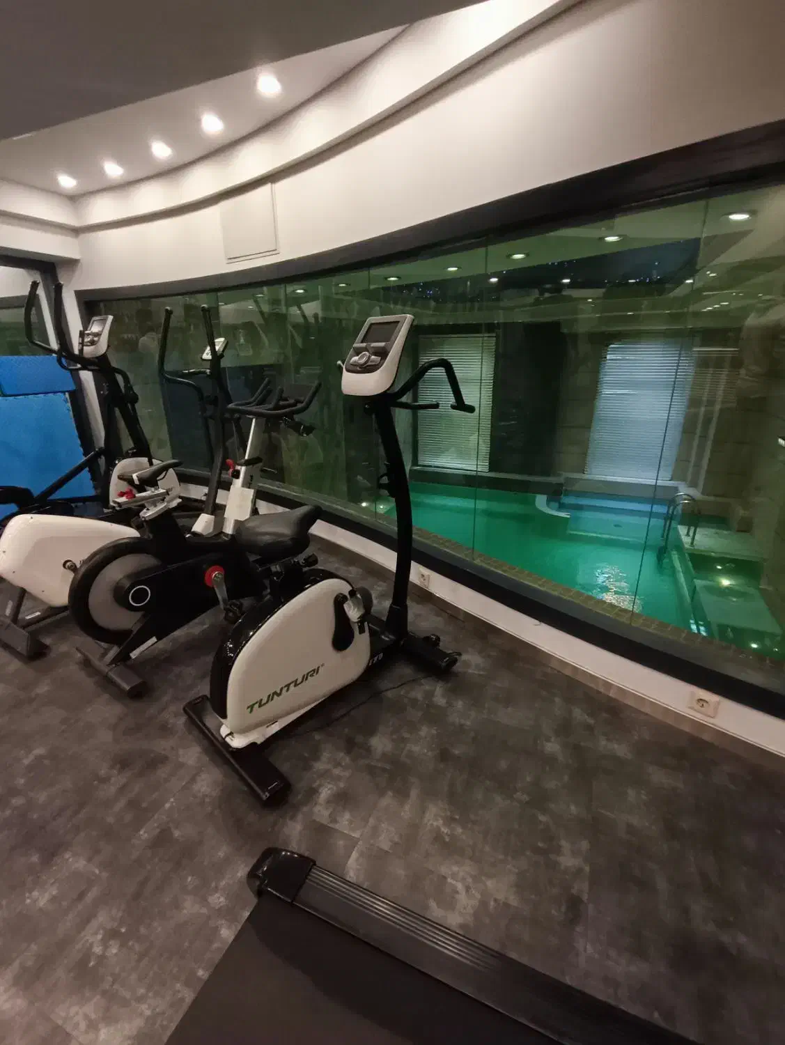 اجودانیه ۱۰۰ متر۲خ مدرن فول مشاعات هتلینگ