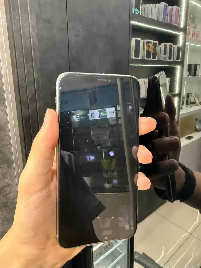 ۱۱پرومکس سفید|موبایل|اصفهان, مفتح|دیوار