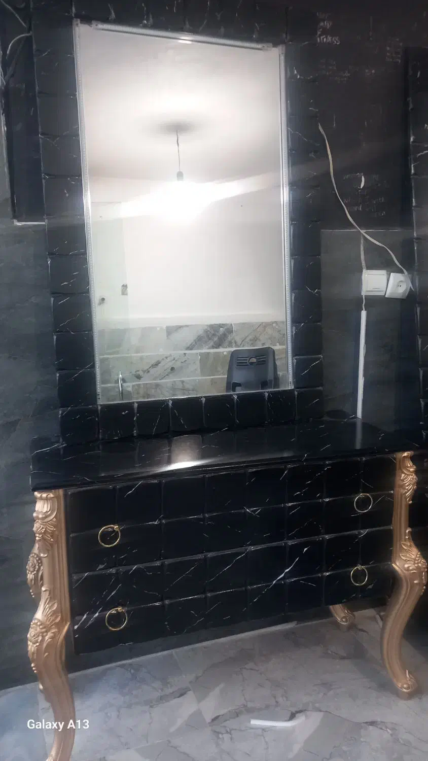 لوازم ارایشگاهی بطور یکجا زیر قیمت|آرایشگاه و سالن‌های زیبایی|کرج, نوروزآباد|دیوار