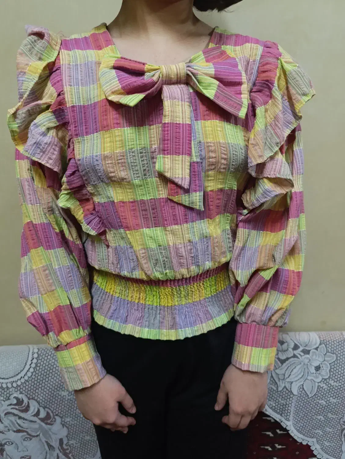 شومیز دخترانه|کفش و لباس بچه|رشت, پیرکلاچای|دیوار