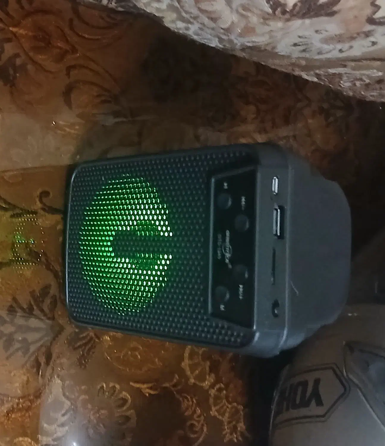 اسپیکر بلوتوثی کوچک تخفیف داره|صوتی و تصویری|تهران, مینای شمالی (مخبر)|دیوار