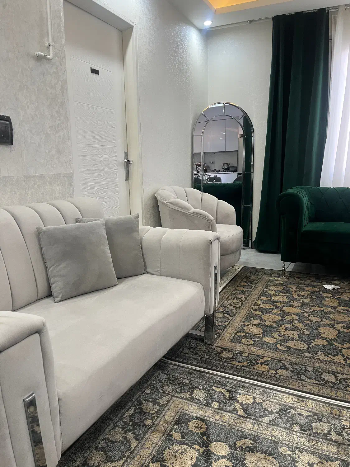 مبل شیک ۷نفره|مبلمان خانگی و میز عسلی|قزوین, |دیوار