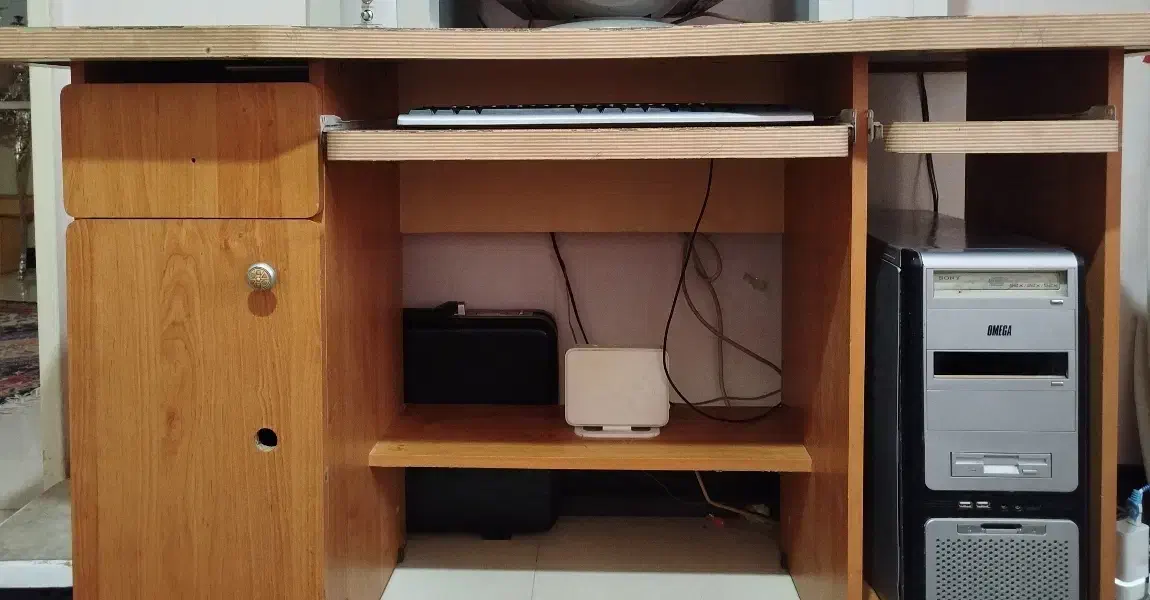 میز کامپیوتر|میز تحریر و کامپیوتر|اراک, |دیوار