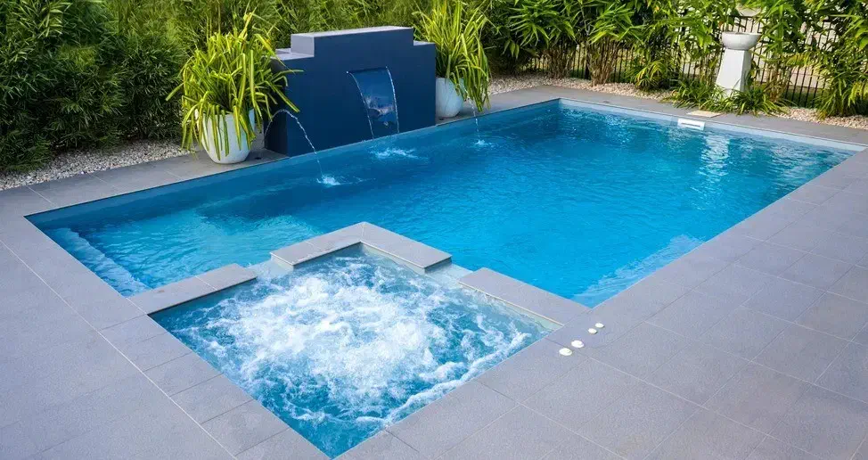 ساخت استخر. استخر پیش ساخته|مصالح و تجهیزات ساختمان|کرج, کارخانه قند|دیوار