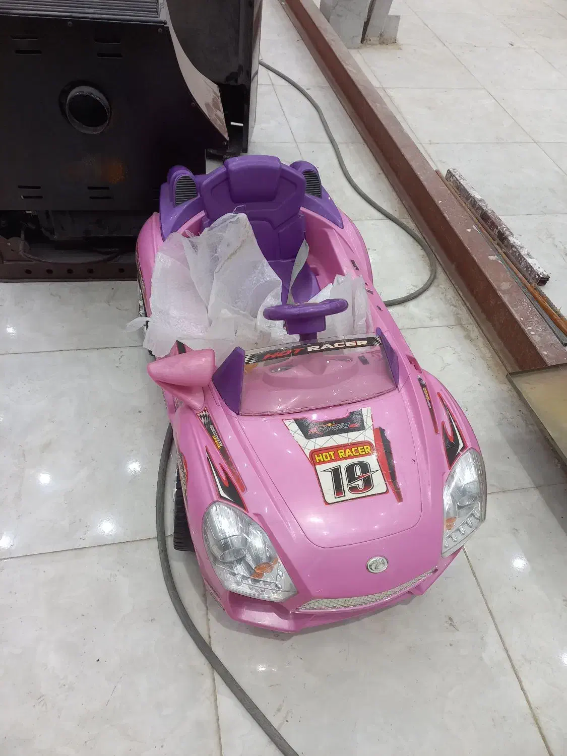 ماشین شارژی با کنترل از راه دور|اسباببازی بچه|اراک, |دیوار