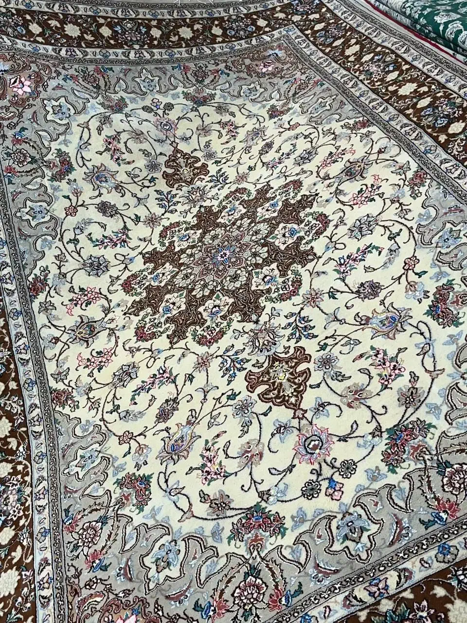 جفت۶متری اصفهان بافت شرکت فرش چادگان|فرش|کرج, کوی امامیه|دیوار