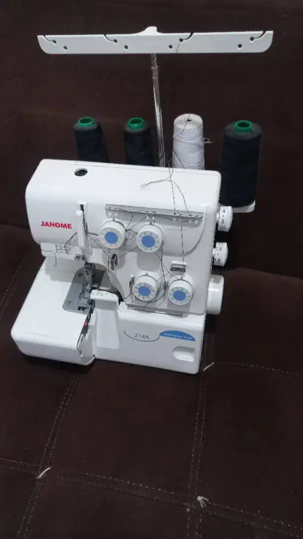 ژانومه 4 نخ|چرخ خیاطی و ریسندگی|برازجان, |دیوار