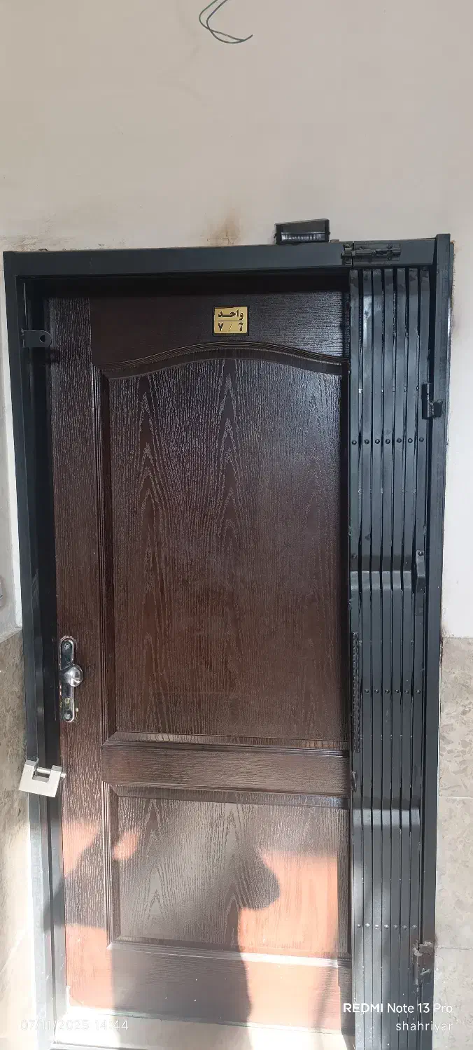 حفاظ در|مصالح و تجهیزات ساختمان|کرج, کلاک پایین|دیوار