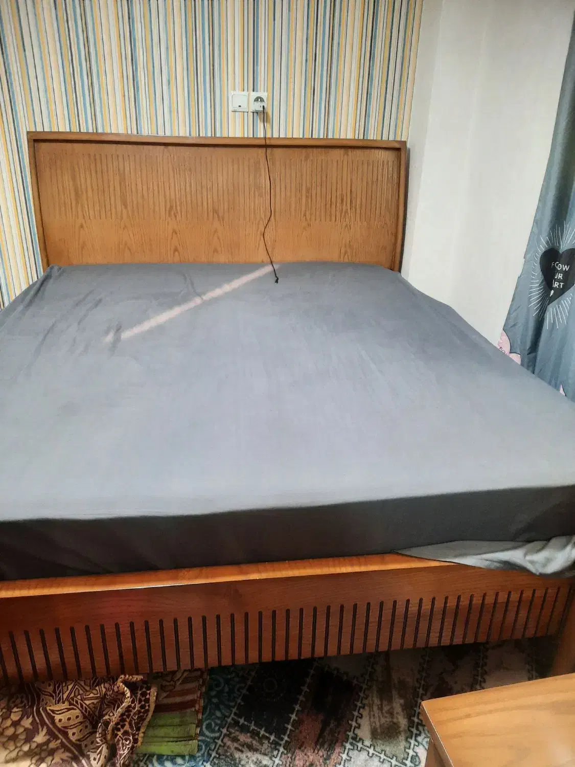 سرویس تخواب چوب  در حد نو|تخت و سرویس خواب|آمل, |دیوار