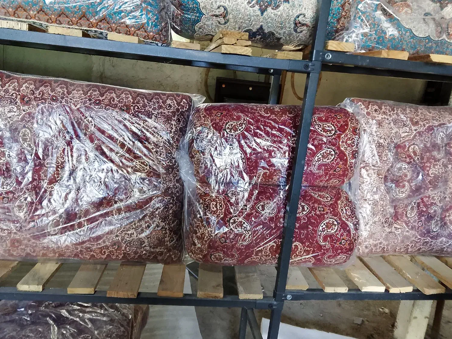 تخت سنتی شاهنشین پشتی بالشت تشک|مبلمان خانگی و میز عسلی|تهران, شهرک طالقانی|دیوار