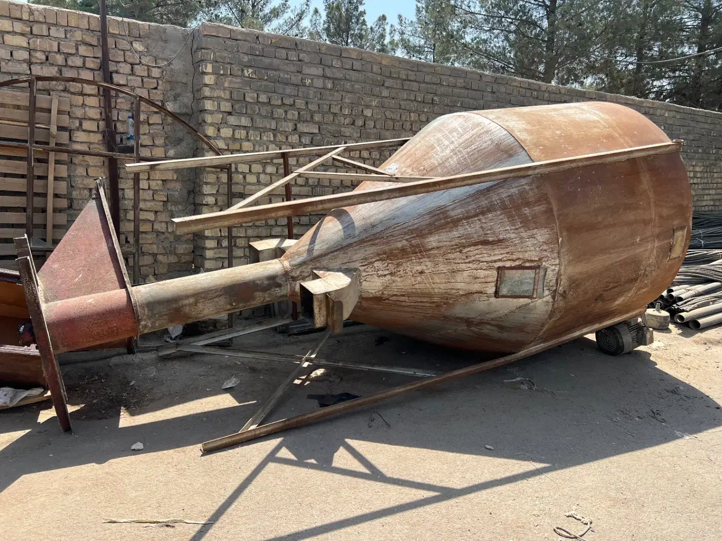 آسیاب میکسر بالابر ۳ تن دام و طیور|ماشینآلات صنعتی|اصفهان, آبشار|دیوار